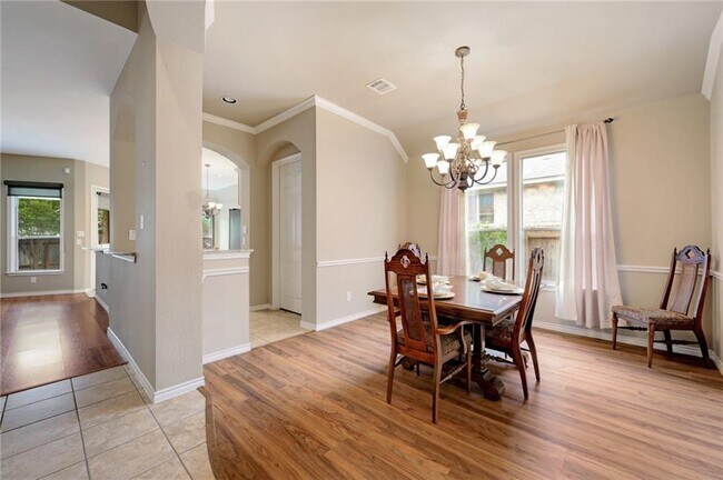 Building Photo - 2605 Tumbling River Dr