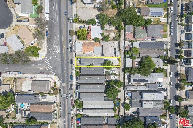 Building Photo - 10376 Wilmington Ave