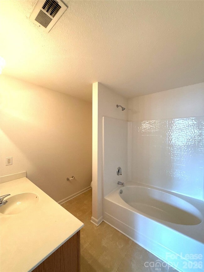 Building Photo - 4606 Kingsland Ct