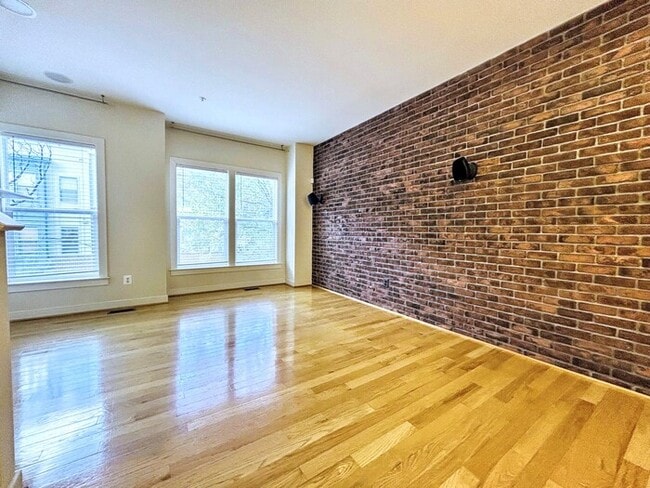 Building Photo - 4159 Rush St