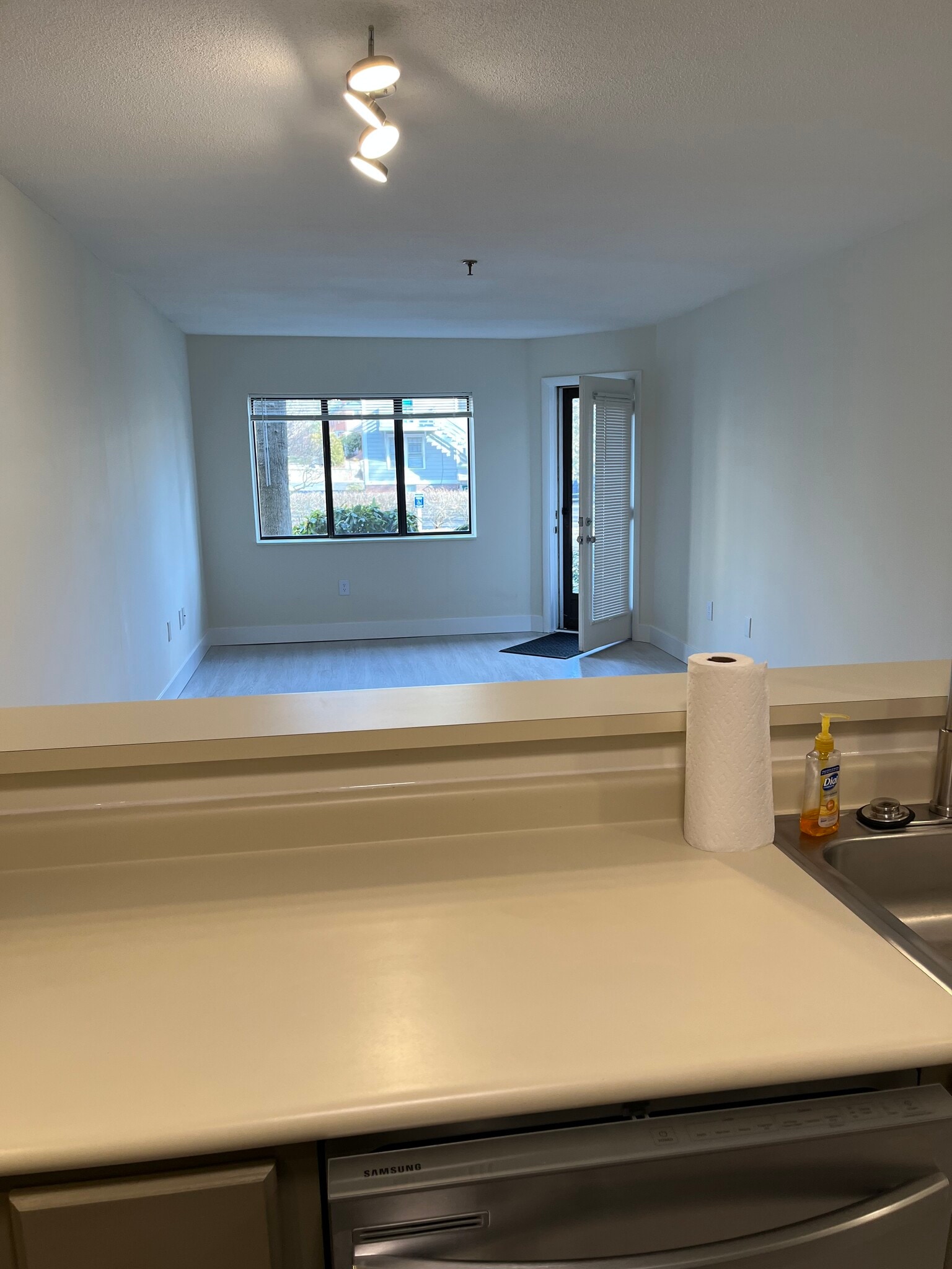 family room/private entry - 1204 Whitney Ave