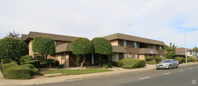 Primary Photo - 002 - Tiburon Apartments