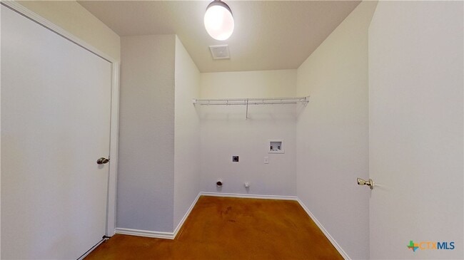 Building Photo - 126 Sylvan St