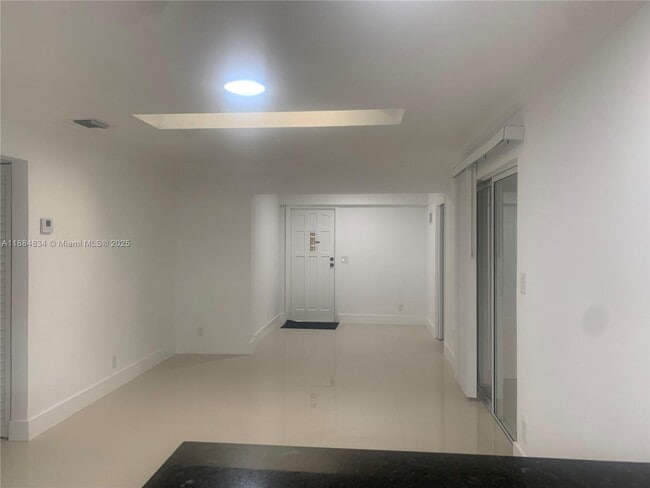 Building Photo - 2109 N 17th Ct