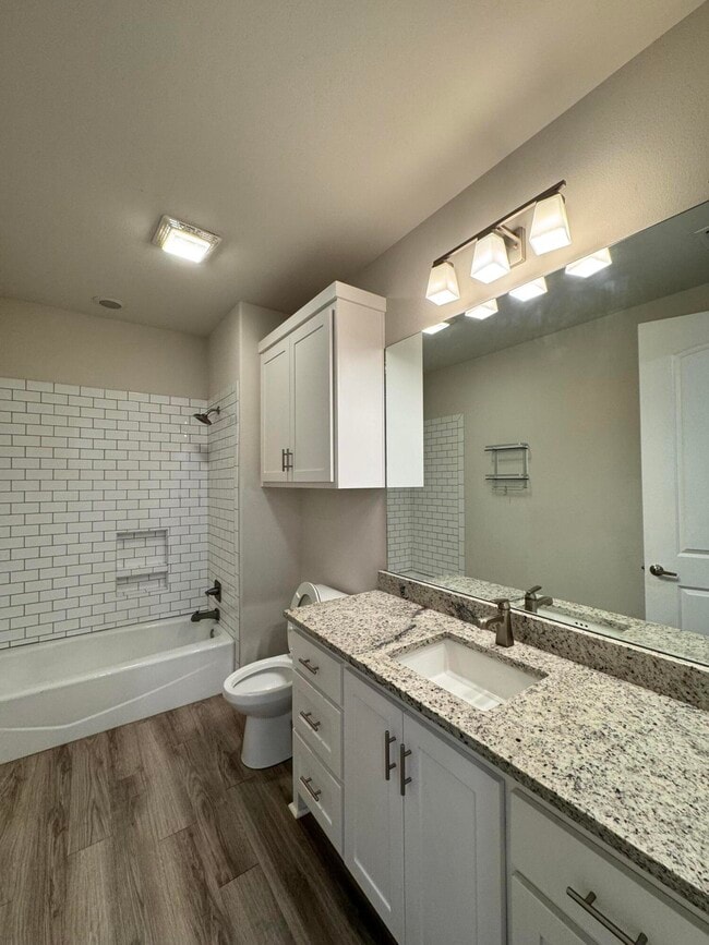 Building Photo - 23 Wilshire Blvd