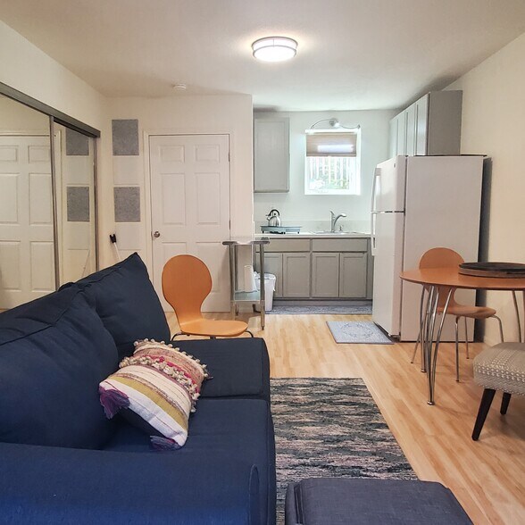 Main Room View from Entrance - 301 N Francisca Ave