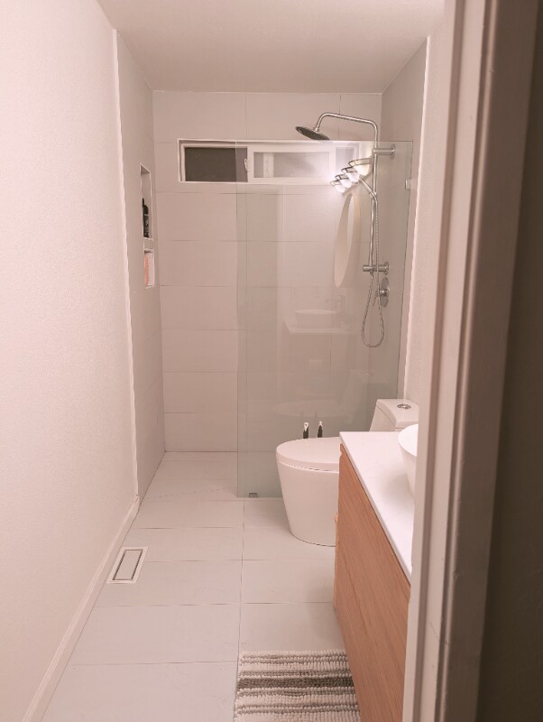 Building Photo - 3985 Royal Arch Dr