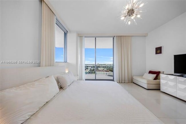 Building Photo - 7901 Hispanola Ave