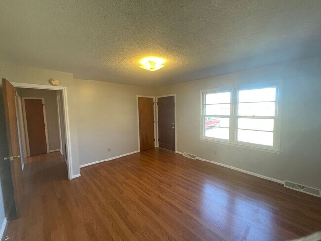 Building Photo - SHJ116-304 Davis Road