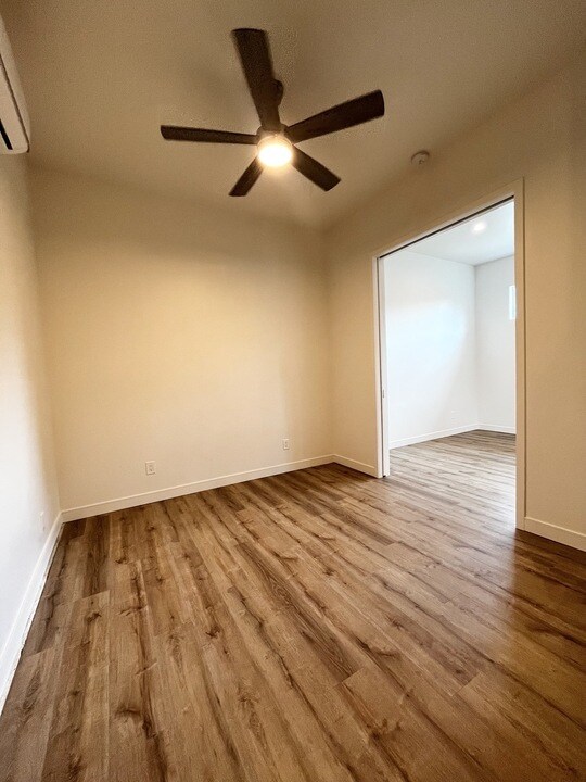 Building Photo - 4415 Stanbridge Ave