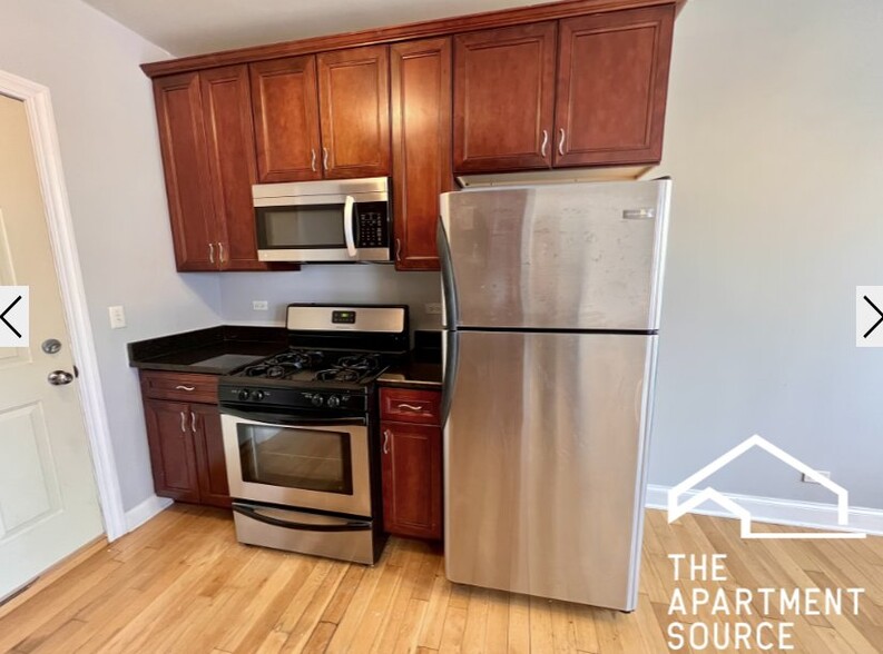 Building Photo - 2900 N Kolmar Ave