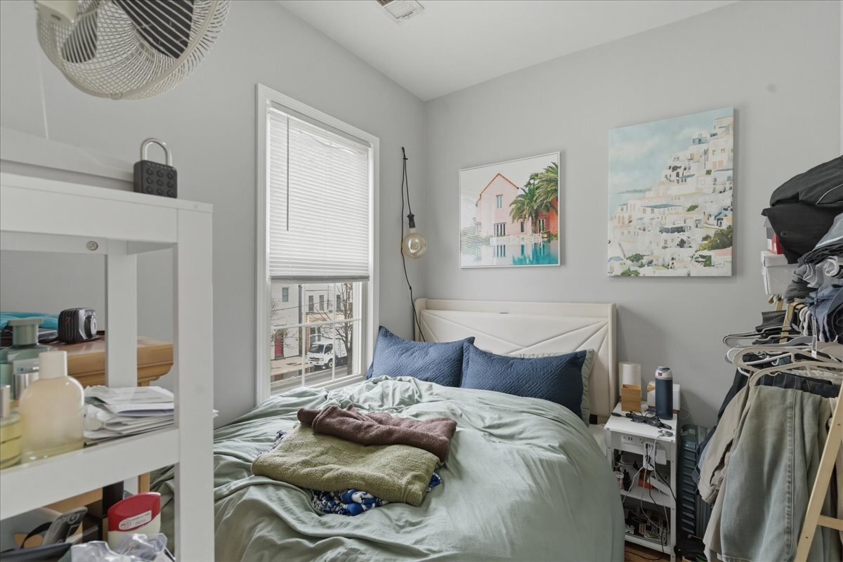 Building Photo - 3727 N Ashland Ave