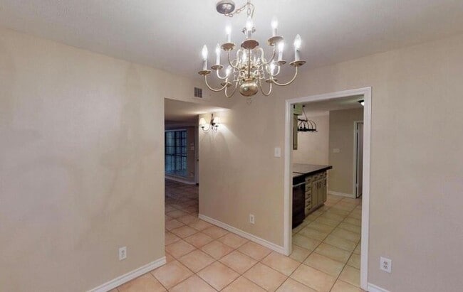 Building Photo - 1124 Kesser Dr