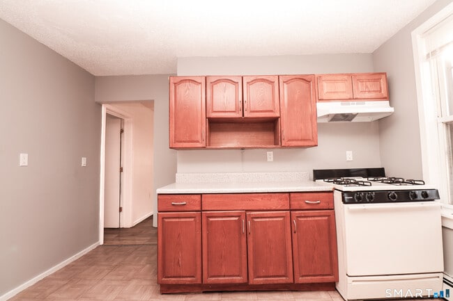 Building Photo - 117 Lamberton St