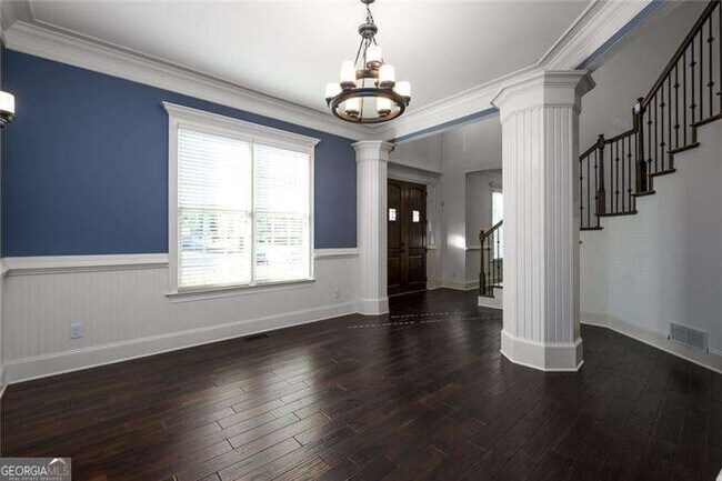 Building Photo - 1106 Devine Cir NE