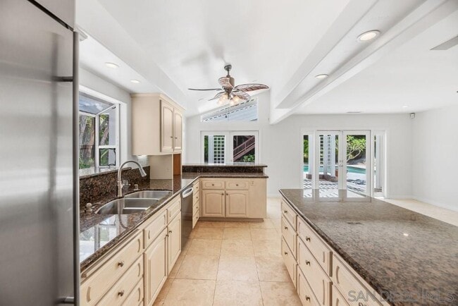 Building Photo - 2841 Cacatua St