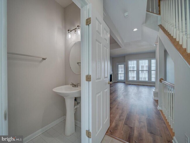 Building Photo - 5186 Fiery Dawn Ct
