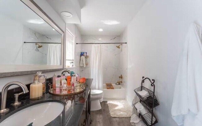 Building Photo - 1256 Palmetto Rd