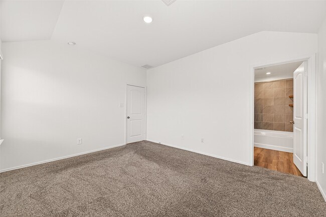 Building Photo - 1710 Legacy Hills Dr
