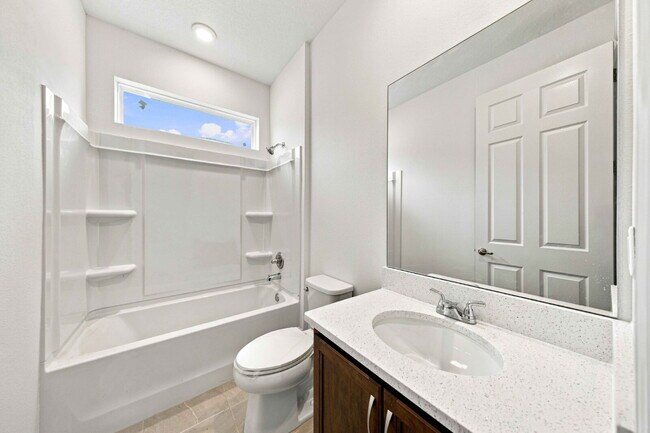 Building Photo - 5342 SW 71st Ave