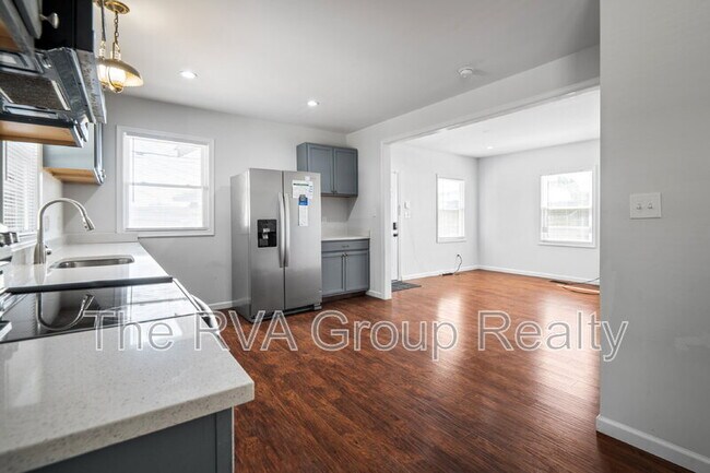 Building Photo - 2517 Haden Ave