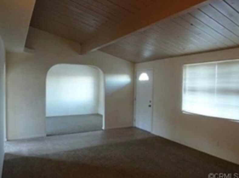 Building Photo - 72675 Sullivan Rd