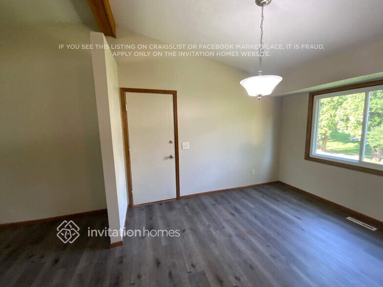 Building Photo - 6840 Penamint Ln