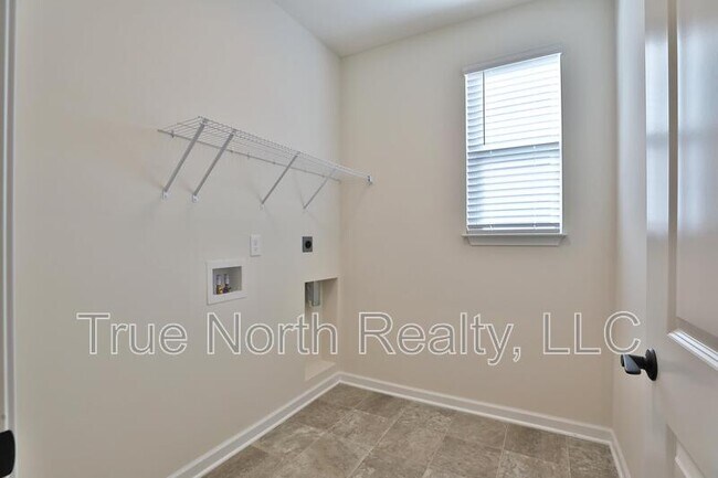 Building Photo - 1693 Zucchina Dr