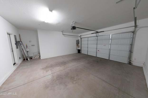 Building Photo - 773 E Lark St
