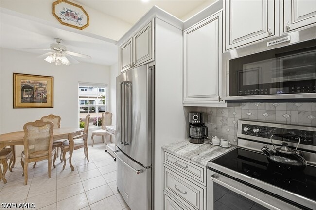 Building Photo - 829 Tanbark Dr