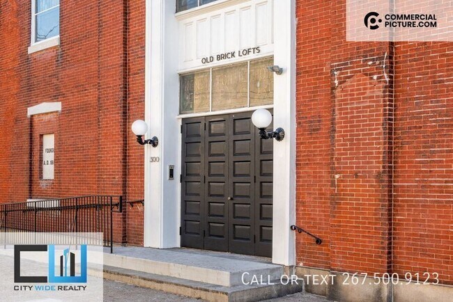 Building Photo - 929 Marlborough St