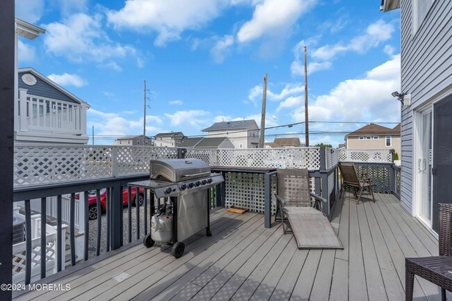 Building Photo - 117 Harding Ave