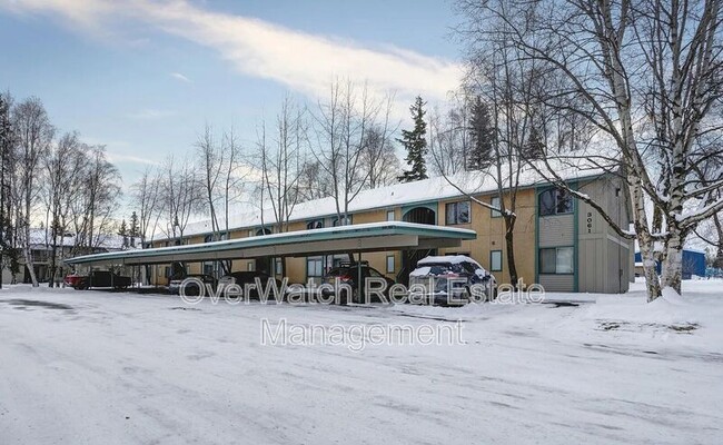 Building Photo - 3061 Lois Dr