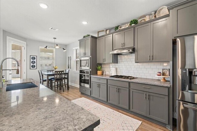 Building Photo - 2544 Granite Hill Dr