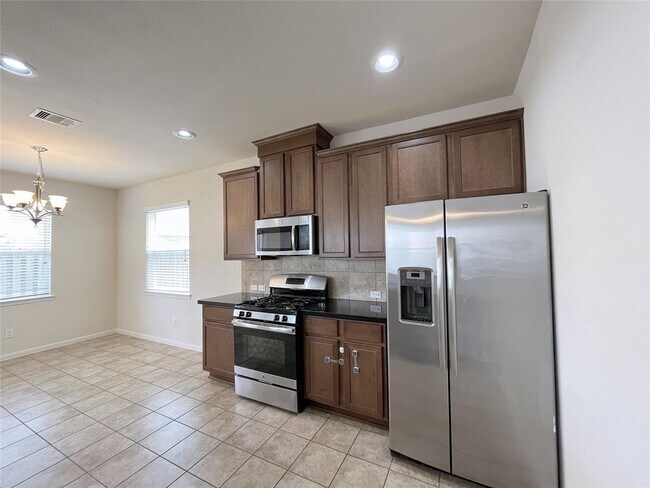 Building Photo - 14239 Oro Valley Dr