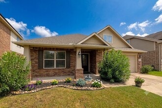 Building Photo - 1822 Olive Pine Dr