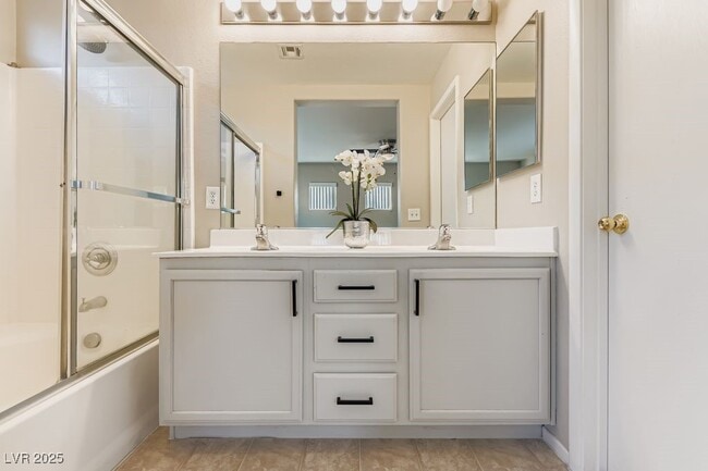 Building Photo - 9519 W Wooded Heights Ave