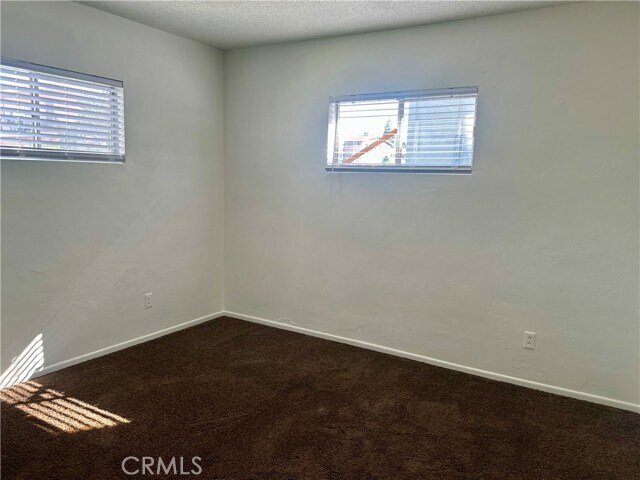Building Photo - 5147 Canoga St