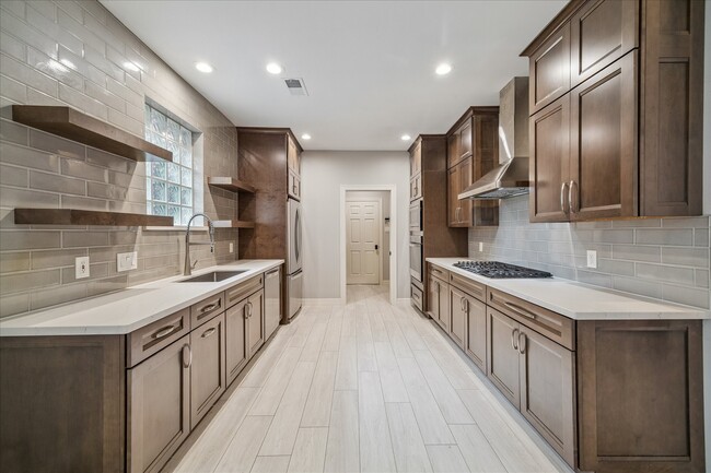 Building Photo - 3115 Cedar Knolls Dr