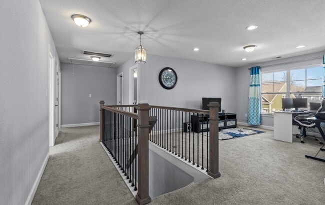 Building Photo - 312 Maycox Ln