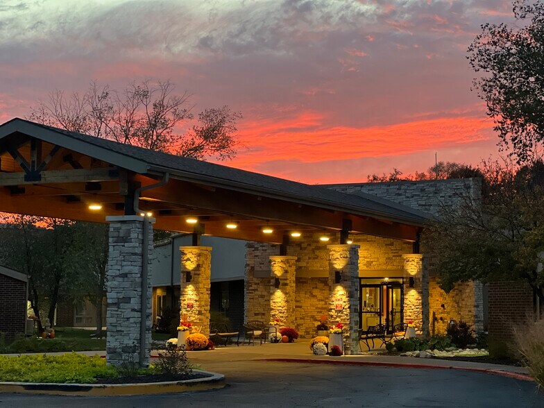 Building Photo - 2900 NE Kendallwood Pkwy