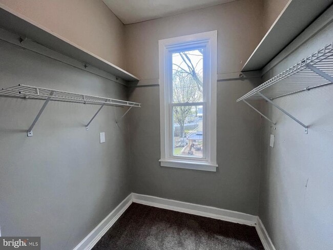 Building Photo - 81 Liberty St