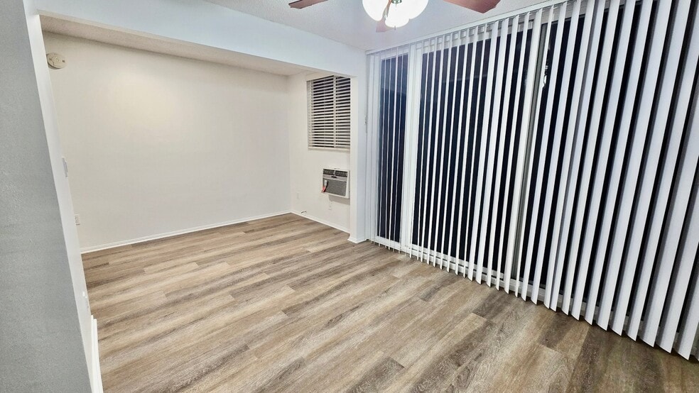 Building Photo - 20951 Roscoe Blvd