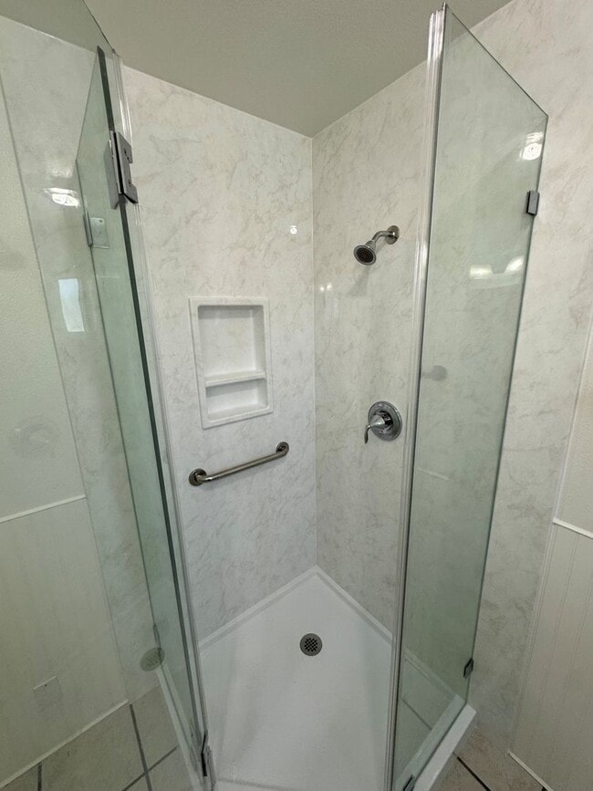 Building Photo - Charming 3 Bedroom, 1 Bath West Ventura Bungalow