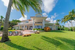 Building Photo - 901 SE Riverside Dr