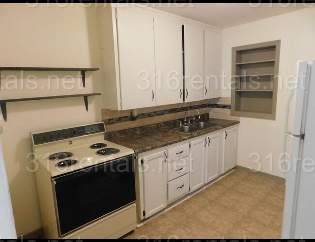 Building Photo - 1134 Ada St