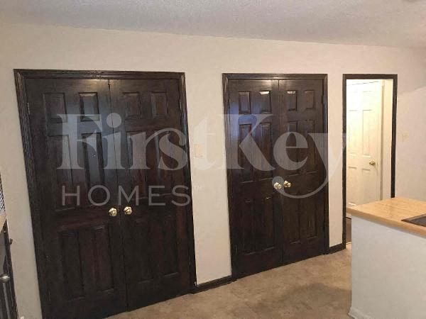 Building Photo - 5011 Autumnwood Dr