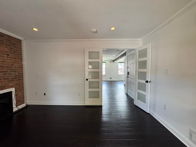 Building Photo - 270 3rd St