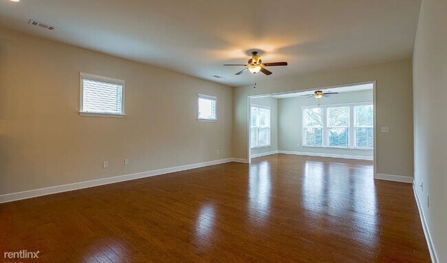 Building Photo - 2 br, 2 bath House - 400 Larch Looper Drive