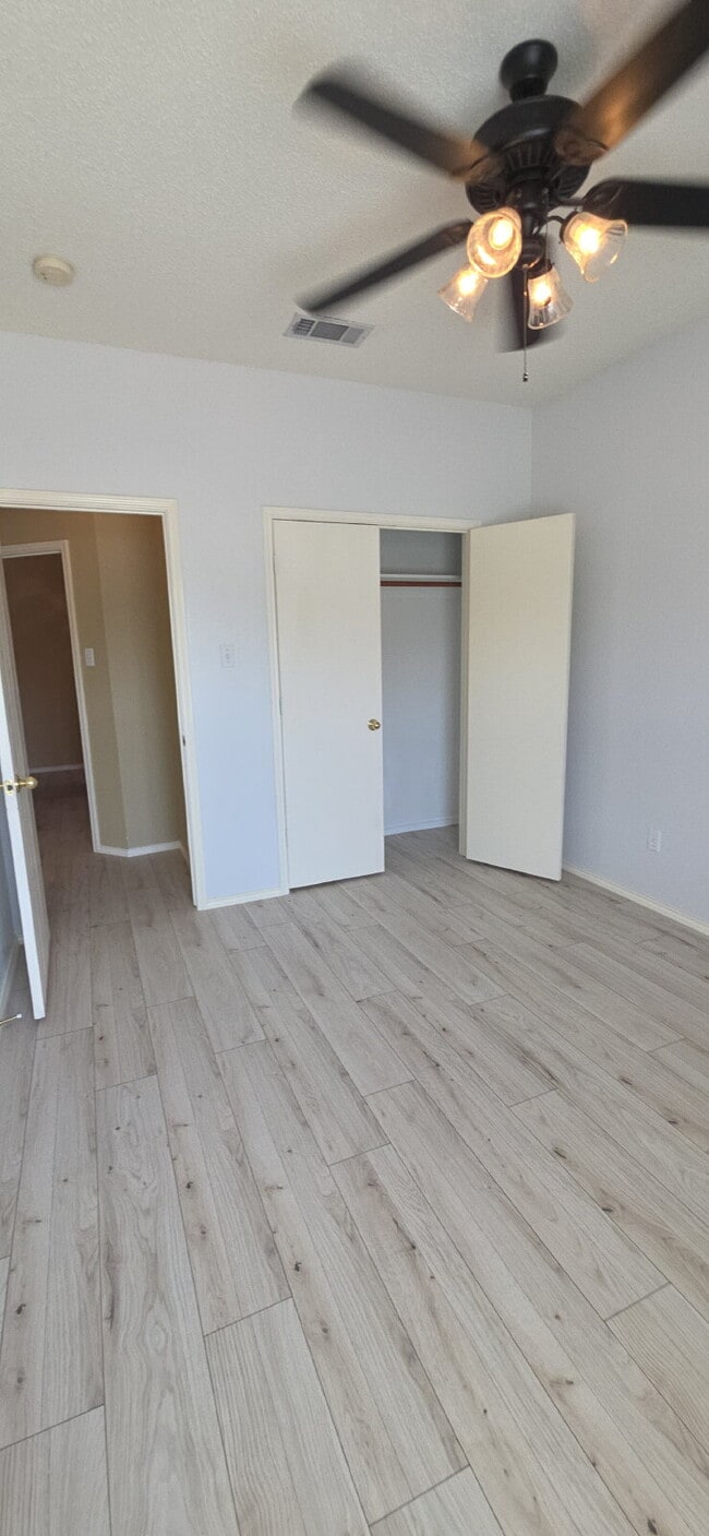 Building Photo - Beautifully Updated Arlington Home with Po...